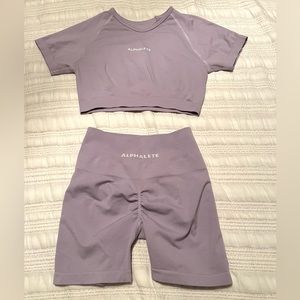 Alphalete amplify bundle set in Mystic Lilac